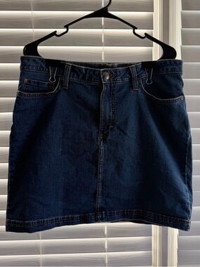 Lee Blue Denim Ladies Skort! Size 16 Super Comfy & Great For Any Outfit!